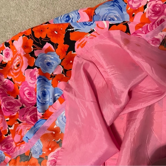 Madison Studio Flower Dress - Picture 11 of 12